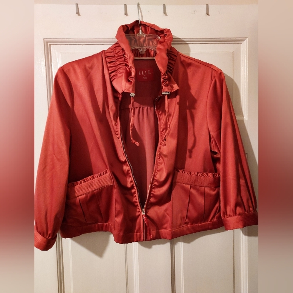 Elle Burnt orange blazer jacket, size Small, zip up, pockets